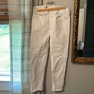 White Gap sexy boyfriend jeans. Approximately 25” inseam. Washed but not worn.